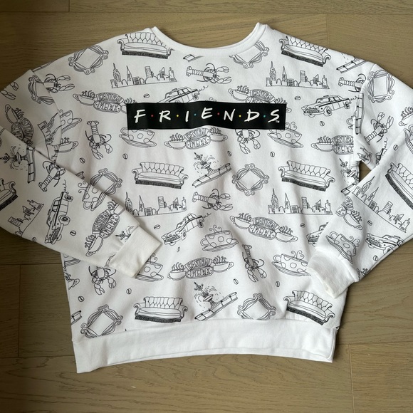 Friends Sweatshirt - Picture 2 of 6